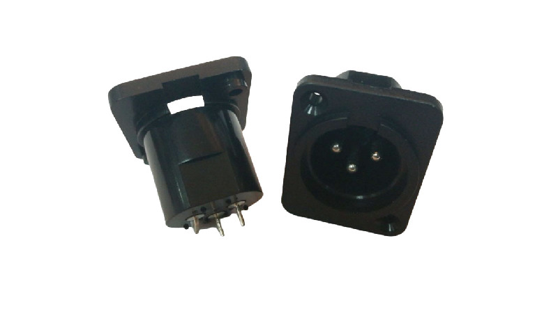 Гнездо папа XLR 3 pin на корпус (пластиковое)