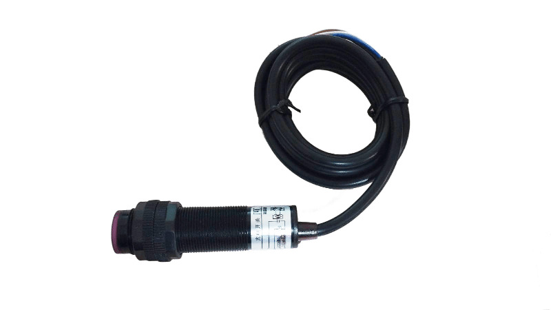 Оптический датчик E3F-DS30P12 PNP NC+NO